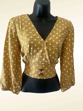 Juniors Polka Dot V-Neck Crop top | Nordstrom Gold & White 3/4 sleeve top NWT M